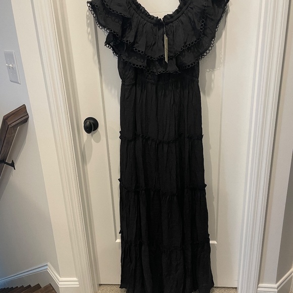 eesome Off the Shoulder Ruffle Maxi Dress, Black, XL, NWT - Picture 9 of 10
